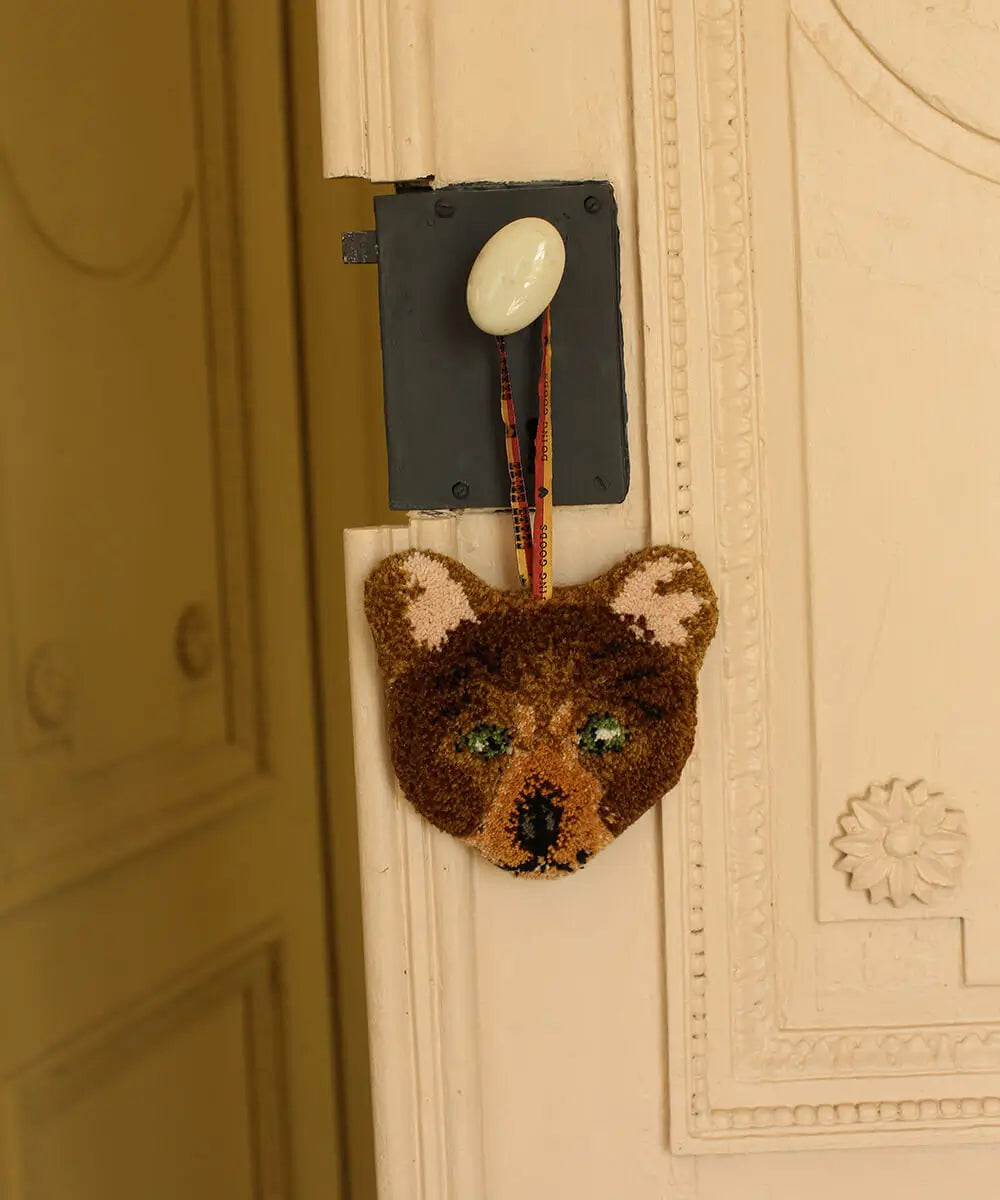 Pendentif tête Archie Ours à carreaux - Doing Goods