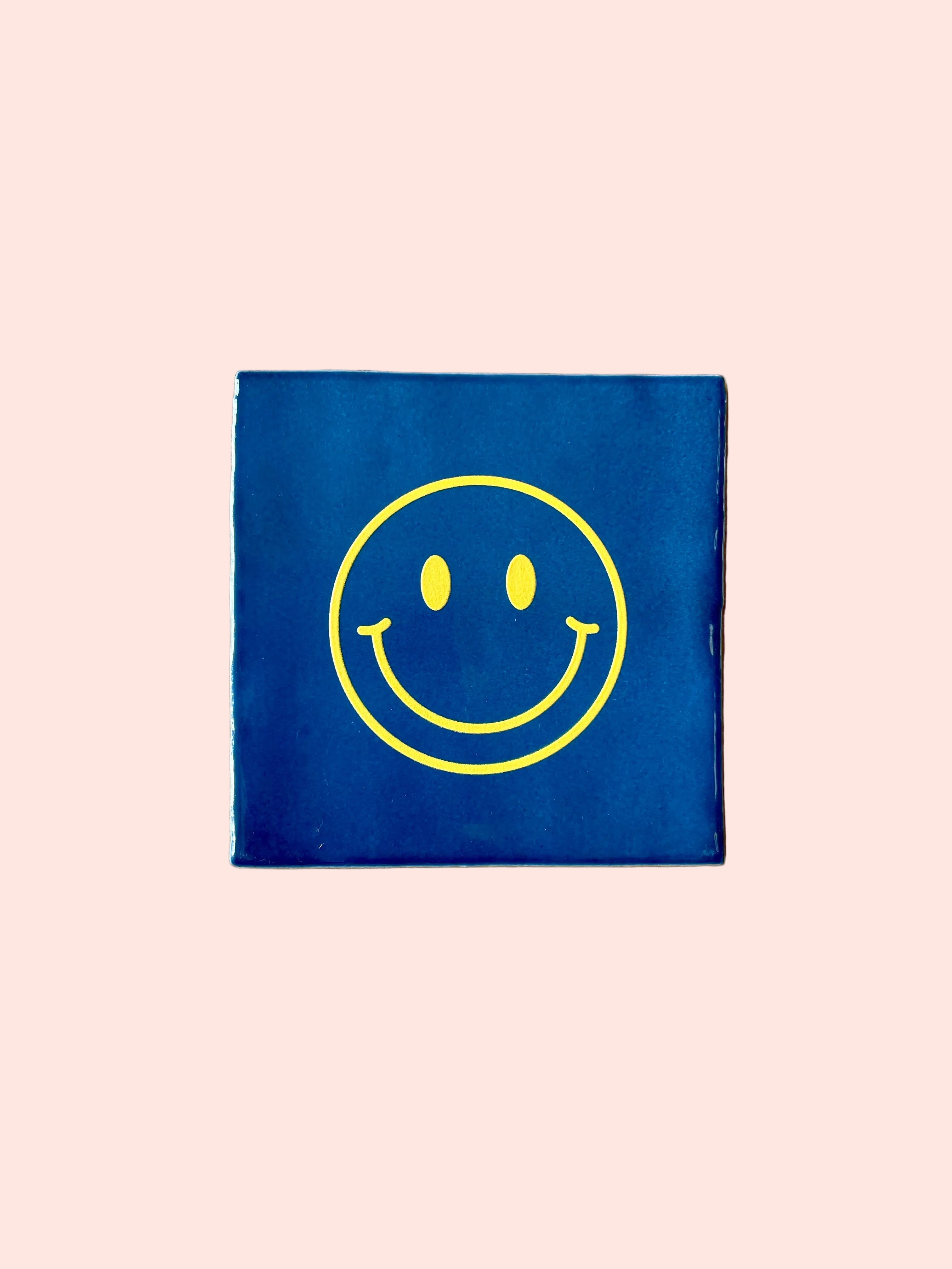 Carreau décoratif en céramique Smiley – Studio Meuk