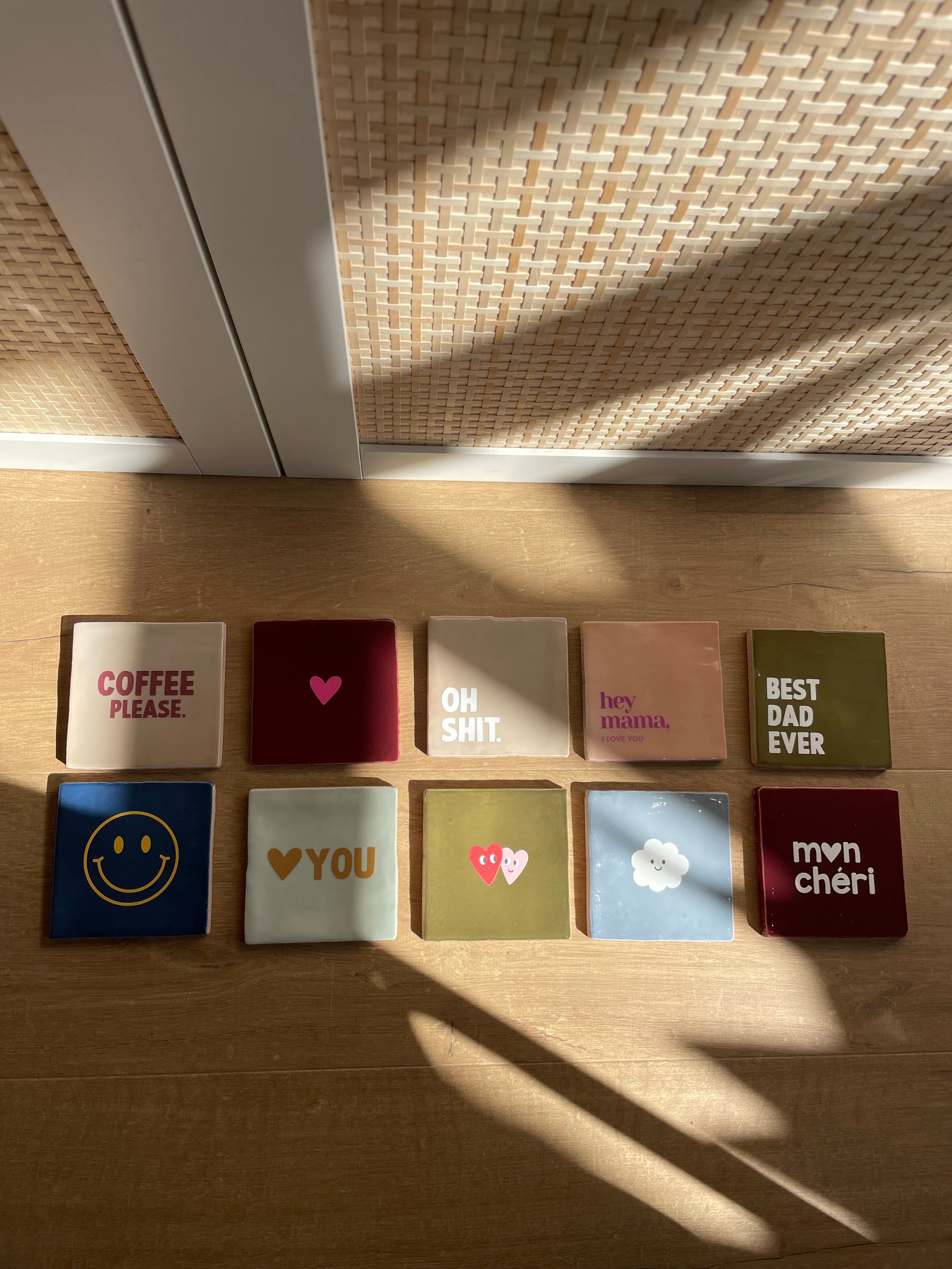 Carreau décoratif en céramique Love you – Studio Meuk