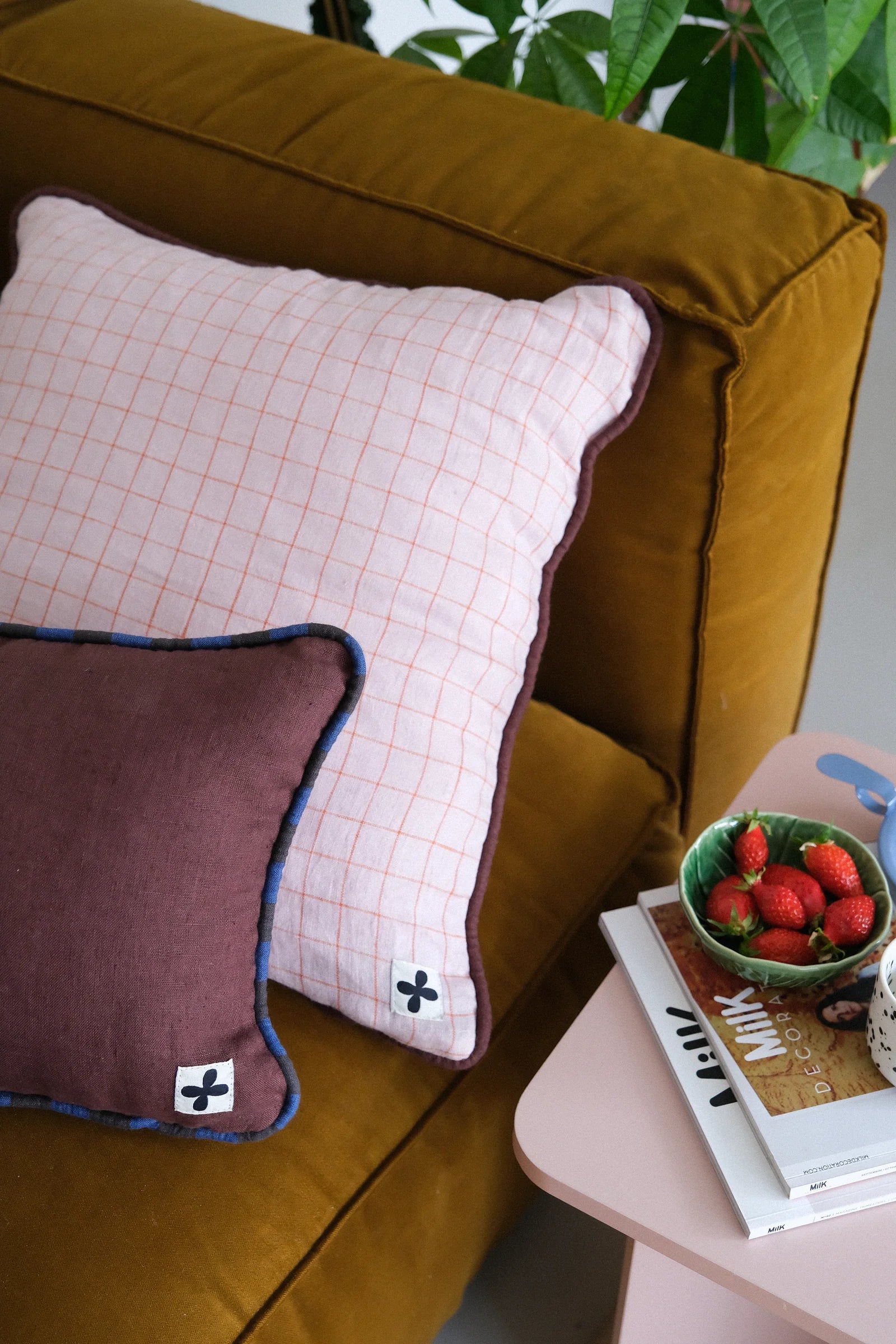 Coussin en lin à carreaux rose - 50x50 cm