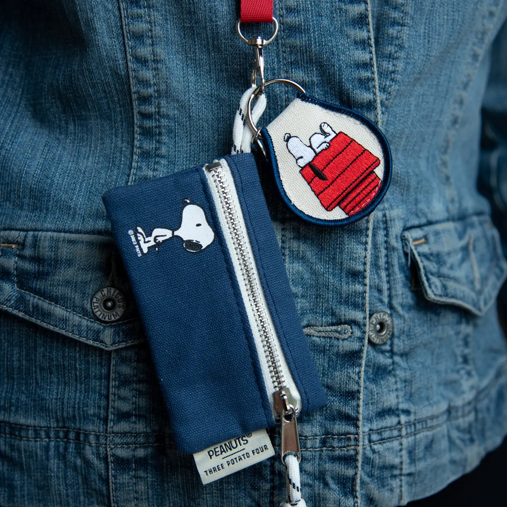 Porte-clés Snoopy brodé - niche