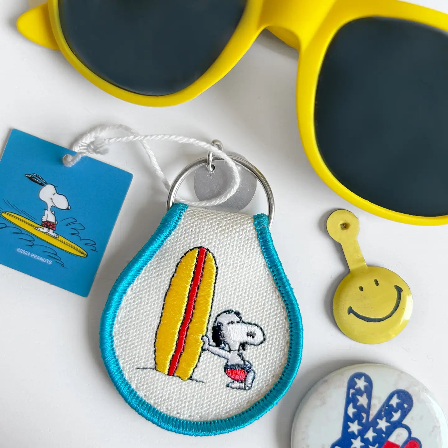 Porte-clés Snoopy brodé - Surf